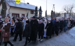 Orszak Trzech Króli przeszedł ulicami Działdowa. „Nadzieją się cieszą”