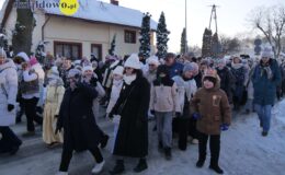 Orszak Trzech Króli przeszedł ulicami Działdowa. „Nadzieją się cieszą”