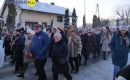 Orszak Trzech Króli przeszedł ulicami Działdowa. „Nadzieją się cieszą”