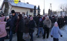Orszak Trzech Króli przeszedł ulicami Działdowa. „Nadzieją się cieszą”