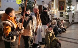 Orszak Trzech Króli przeszedł ulicami Działdowa. „Nadzieją się cieszą”