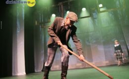 „Tajemniczy ogród”. Widowisko w wykonaniu grup artystycznych MDK (zdjęcia z przedstawienia i próby)