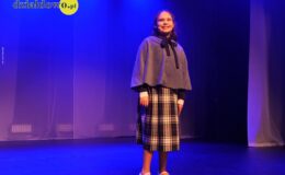 „Tajemniczy ogród”. Widowisko w wykonaniu grup artystycznych MDK (zdjęcia z przedstawienia i próby)