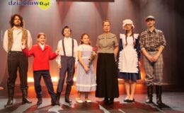 „Tajemniczy ogród”. Widowisko w wykonaniu grup artystycznych MDK (zdjęcia z przedstawienia i próby)