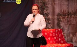 „Maleńka miłość” – przedstawienie w wykonaniu Zespołu teatralno-muzyczny Warsztatów Terapii Zajęciowej 