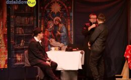 „Maleńka miłość” – przedstawienie w wykonaniu Zespołu teatralno-muzyczny Warsztatów Terapii Zajęciowej 