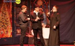 „Maleńka miłość” – przedstawienie w wykonaniu Zespołu teatralno-muzyczny Warsztatów Terapii Zajęciowej 