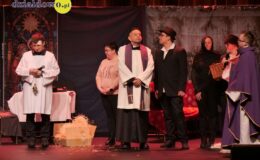 „Maleńka miłość” – przedstawienie w wykonaniu Zespołu teatralno-muzyczny Warsztatów Terapii Zajęciowej 