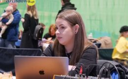 Finał Wielkiej Orkiestry Świątecznej Pomocy w Działdowie. Historyczna licytacja – pierwsza kąpiel w nowym basenie za 17 tys. zł