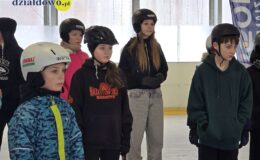 Drużyna ze Szkoły Podstawowej nr 2 najlepsza na łyżwach