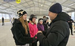 Drużyna ze Szkoły Podstawowej nr 2 najlepsza na łyżwach