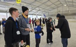 Drużyna ze Szkoły Podstawowej nr 2 najlepsza na łyżwach