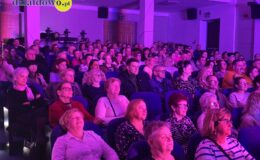 Spektakl „Algorytm miłości” – w poszukiwaniu drugiej połówki