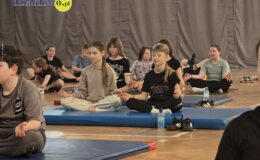 Joga dla duszy i ciała. Drugi dzień forum „Mosty zamiast murów” w Szkole Podstawowej nr 4
