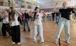 Roztańczone przerwy w Szkole Podstawowej nr 4 