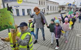 Przedszkolaki witają wiosnę 