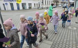 Przedszkolaki witają wiosnę 