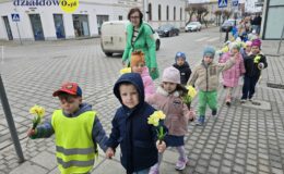 Przedszkolaki witają wiosnę 