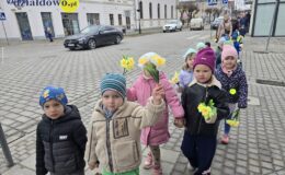 Przedszkolaki witają wiosnę 