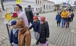 Przedszkolaki witają wiosnę 