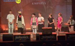 Musical „Mosty zamiast murów”