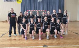 Czwórka wygrała Turniej Koszykówki dziewcząt rocznika 2011 i młodszych w ramach współzawodnictwa SP
