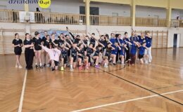 Czwórka wygrała Turniej Koszykówki dziewcząt rocznika 2011 i młodszych w ramach współzawodnictwa SP