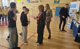Eliminacje miejskie Turnieju Bezpieczeństwa w Ruchu Drogowym. Reprezentanci SP nr 3 jadą dalej 