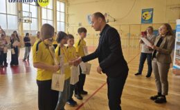 Eliminacje miejskie Turnieju Bezpieczeństwa w Ruchu Drogowym. Reprezentanci SP nr 3 jadą dalej 