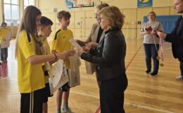 Eliminacje miejskie Turnieju Bezpieczeństwa w Ruchu Drogowym. Reprezentanci SP nr 3 jadą dalej 