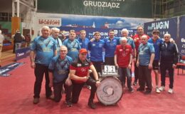 mężczyzn w sali gimnastycznej/ Fot. archiwum KS Dekorglass