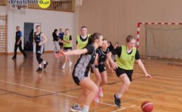 Czwórka wygrała Turniej Koszykówki dziewcząt rocznika 2011 i młodszych w ramach współzawodnictwa SP