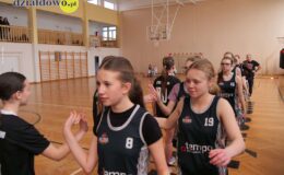 Czwórka wygrała Turniej Koszykówki dziewcząt rocznika 2011 i młodszych w ramach współzawodnictwa SP