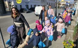 Niebieski marsz małych serc