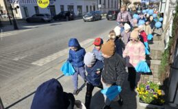 Niebieski marsz małych serc