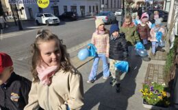 Niebieski marsz małych serc
