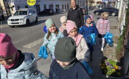 Niebieski marsz małych serc