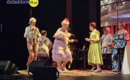 „Sanatorium pod ptaszkiem” świetna  komedia w wykonaniu naszych seniorów