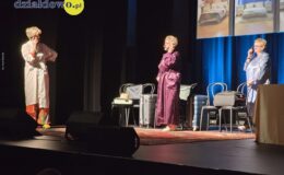 „Sanatorium pod ptaszkiem” świetna  komedia w wykonaniu naszych seniorów