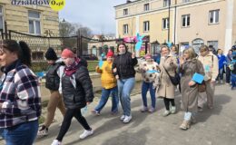„Niebieski Spaceru dla Autyzmu” przeszedł ulicami Działdowa