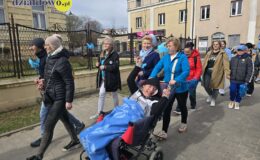 „Niebieski Spaceru dla Autyzmu” przeszedł ulicami Działdowa