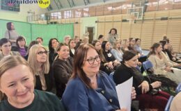 „Jak wychowywać dzieci we współczesnym świecie” – wykład doktor Aleksandry Piotrowskiej