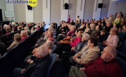 „Sanatorium pod ptaszkiem” świetna  komedia w wykonaniu naszych seniorów
