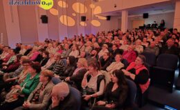 „Sanatorium pod ptaszkiem” świetna  komedia w wykonaniu naszych seniorów