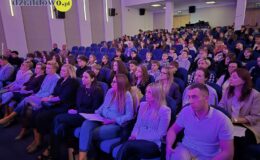 „Głos przyszłości. Najlepsze miejsce do życia dla młodego pokolenia”. Pierwsza konferencja Młodzieżowej Rady Miasta