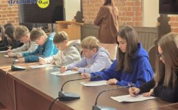 Zofia Nadolska i Nina Madej będą walczyć dla w finale konkursu “Polskie zamki gotyckie”