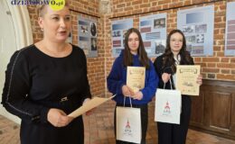 Zofia Nadolska i Nina Madej będą walczyć dla w finale konkursu “Polskie zamki gotyckie”