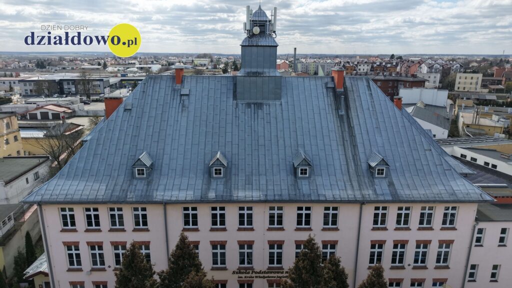 budynek Szkoły Podstawowej nr 1 w Działdowie /fot. Karol Wrombel