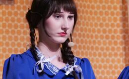 Przedstawienie grupy teatralne Pewni Niepewni pt. „Pani Dulska przed sądem”