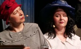Przedstawienie grupy teatralne Pewni Niepewni pt. „Pani Dulska przed sądem”